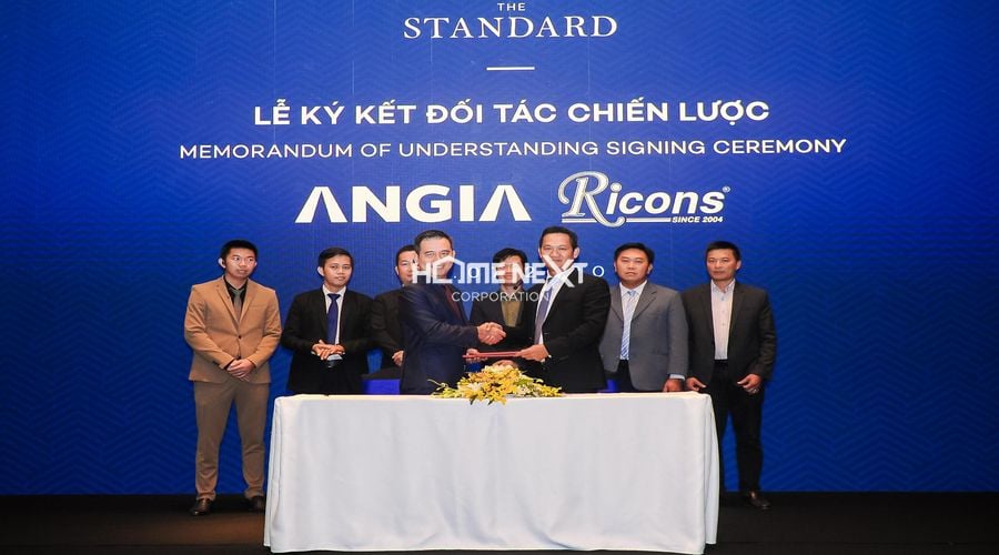 Đại diện Ricons và An Gia ký kết thỏa thuận hợp tác dự án The Standard