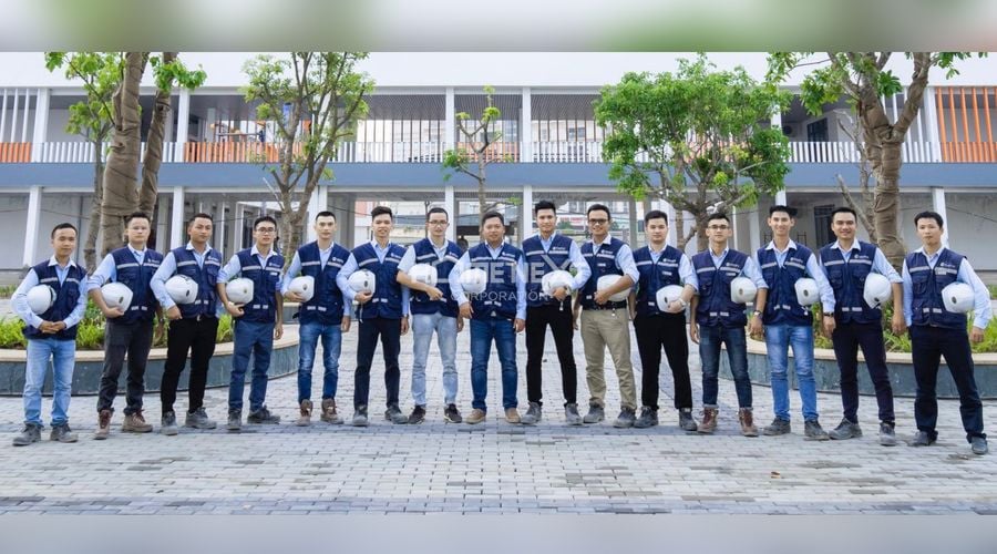 Đội ngũ nhân viên, kỹ sư chuyên nghiệp của Central Đội ngũ nhân viên, kỹ sư chuyên nghiệp của Central